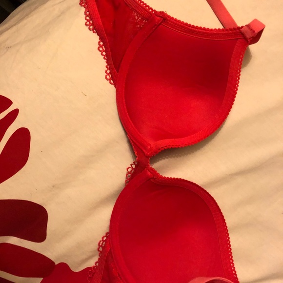 Gilly Hicks Pink Push Up Bra - Picture 3 of 5